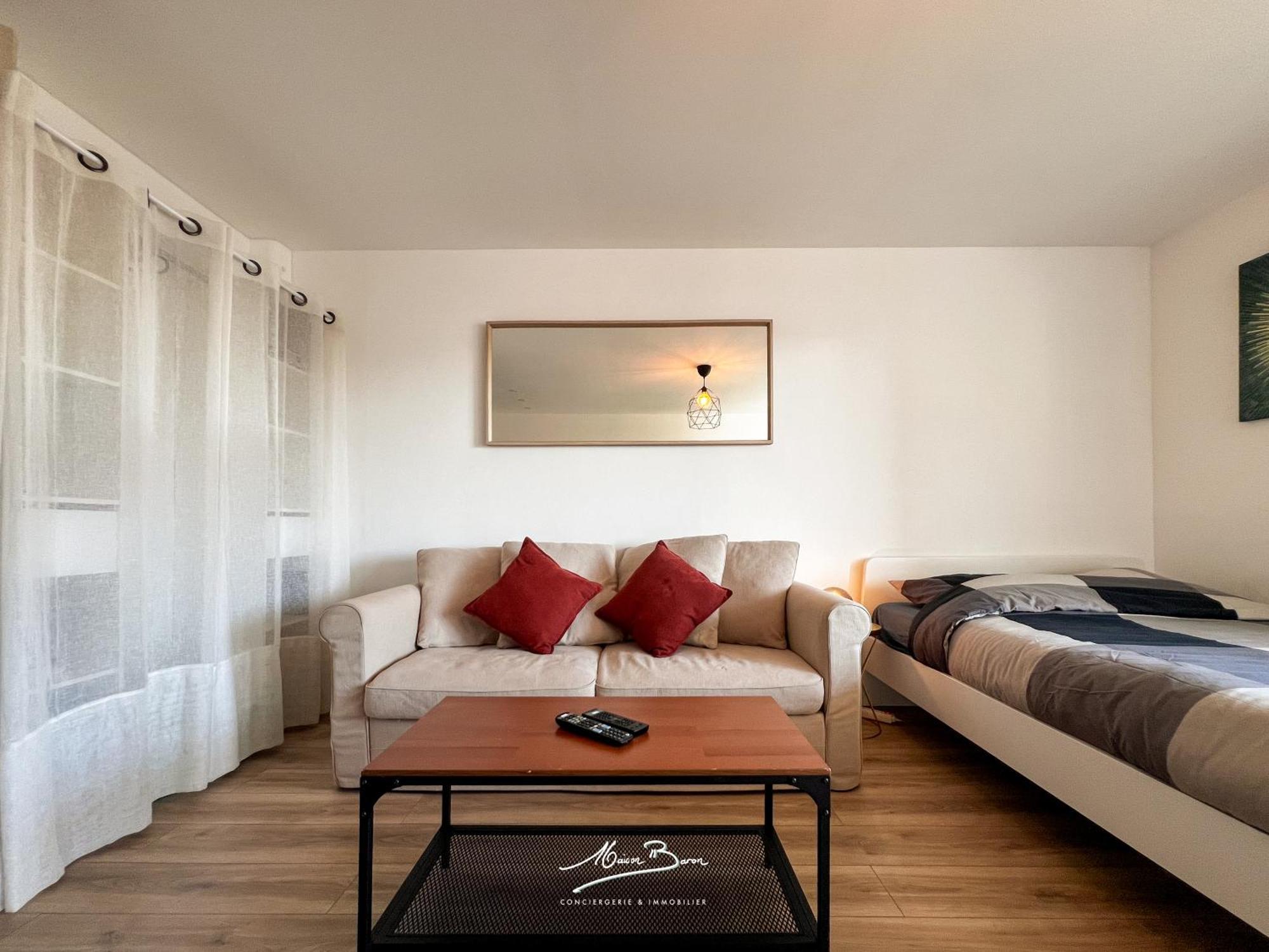 Lumineux 4 Couchages Avec Terrasse A 500m De La Plage, Parking Gratuit *
