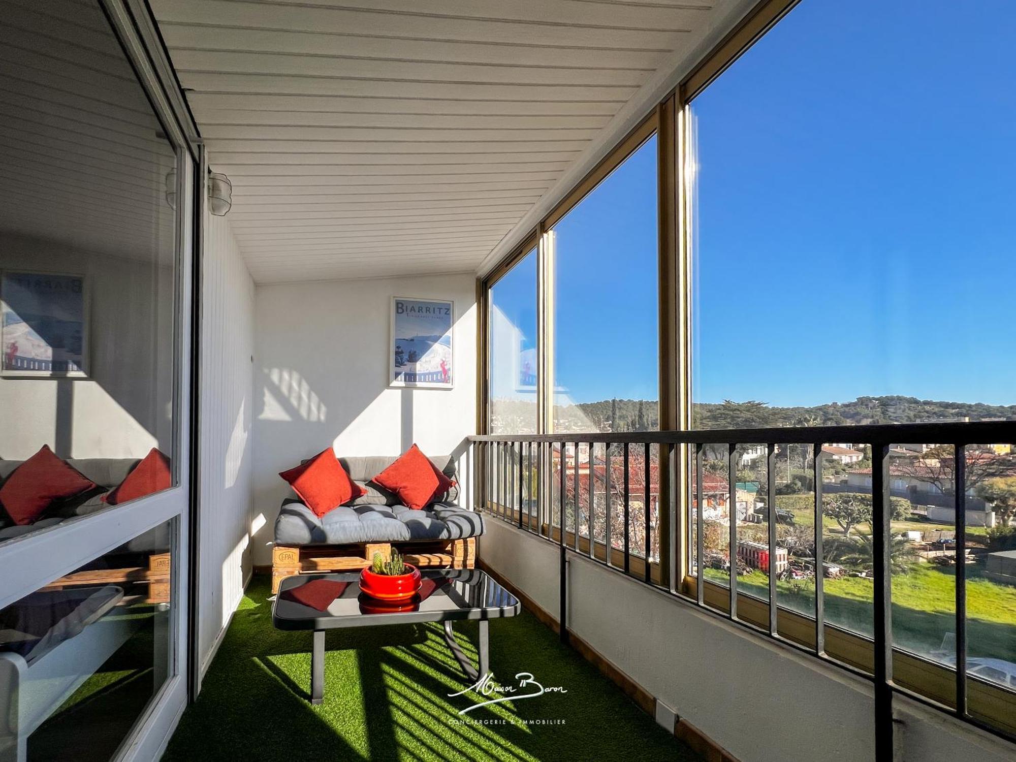 Lumineux 4 Couchages Avec Terrasse A 500m De La Plage, Parking Gratuit Appartement *
