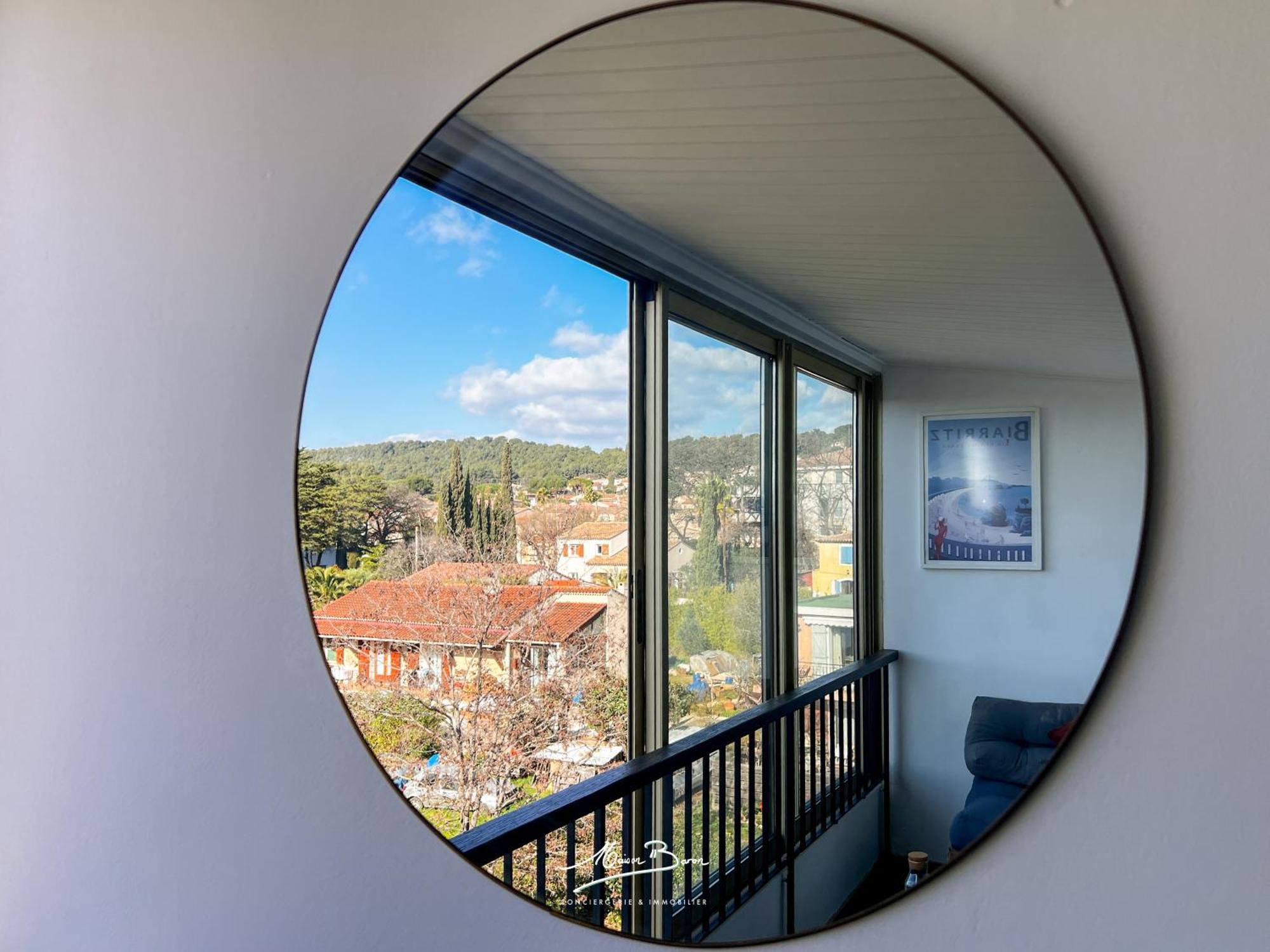 Appartement Lumineux 4 Couchages Avec Terrasse A 500m De La Plage, Parking Gratuit *