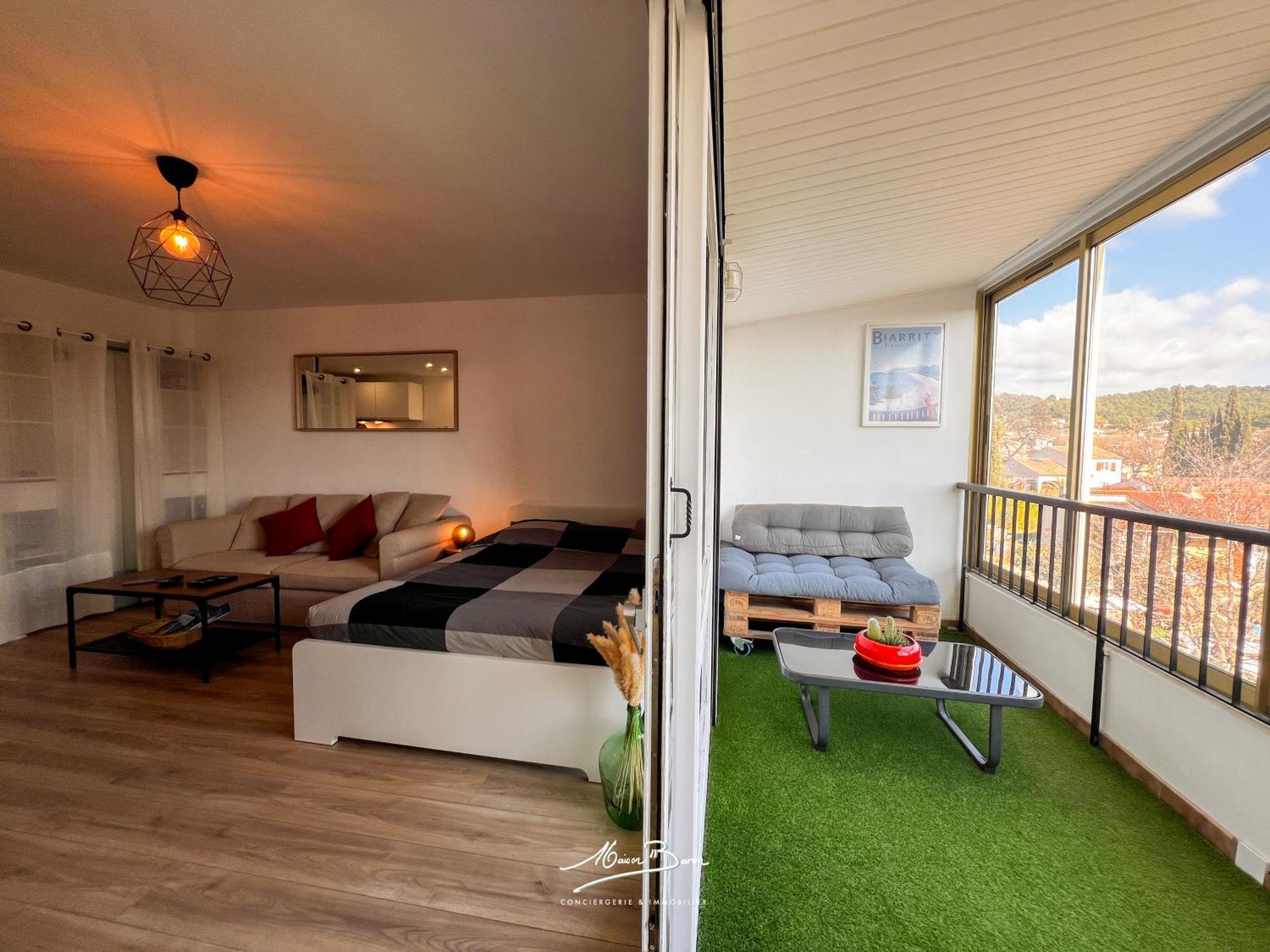 Apartment Lumineux 4 Couchages Avec Terrasse A 500m De La Plage, Parking Gratuit