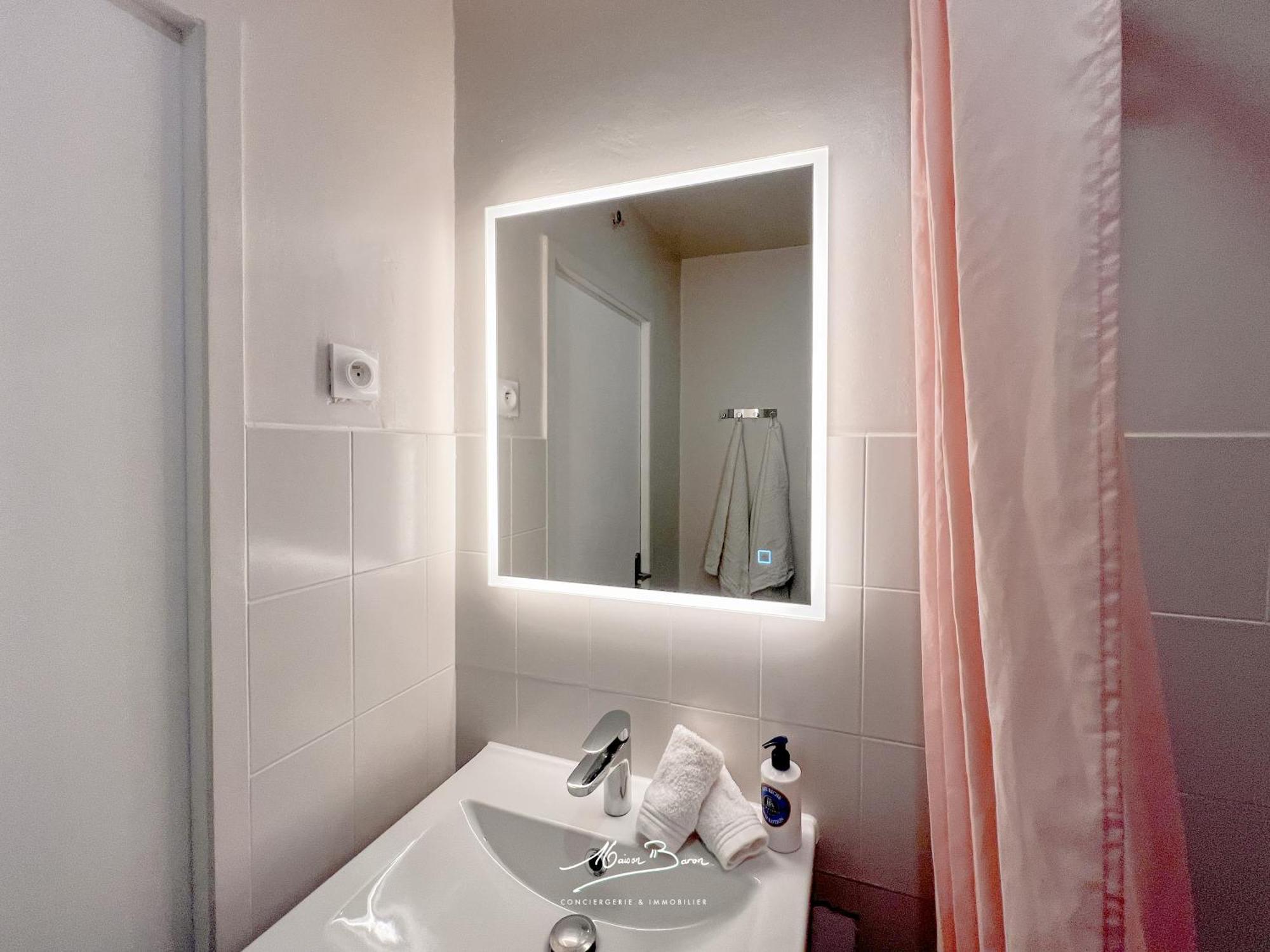 Apartment Lumineux 4 Couchages Avec Terrasse A 500m De La Plage, Parking Gratuit